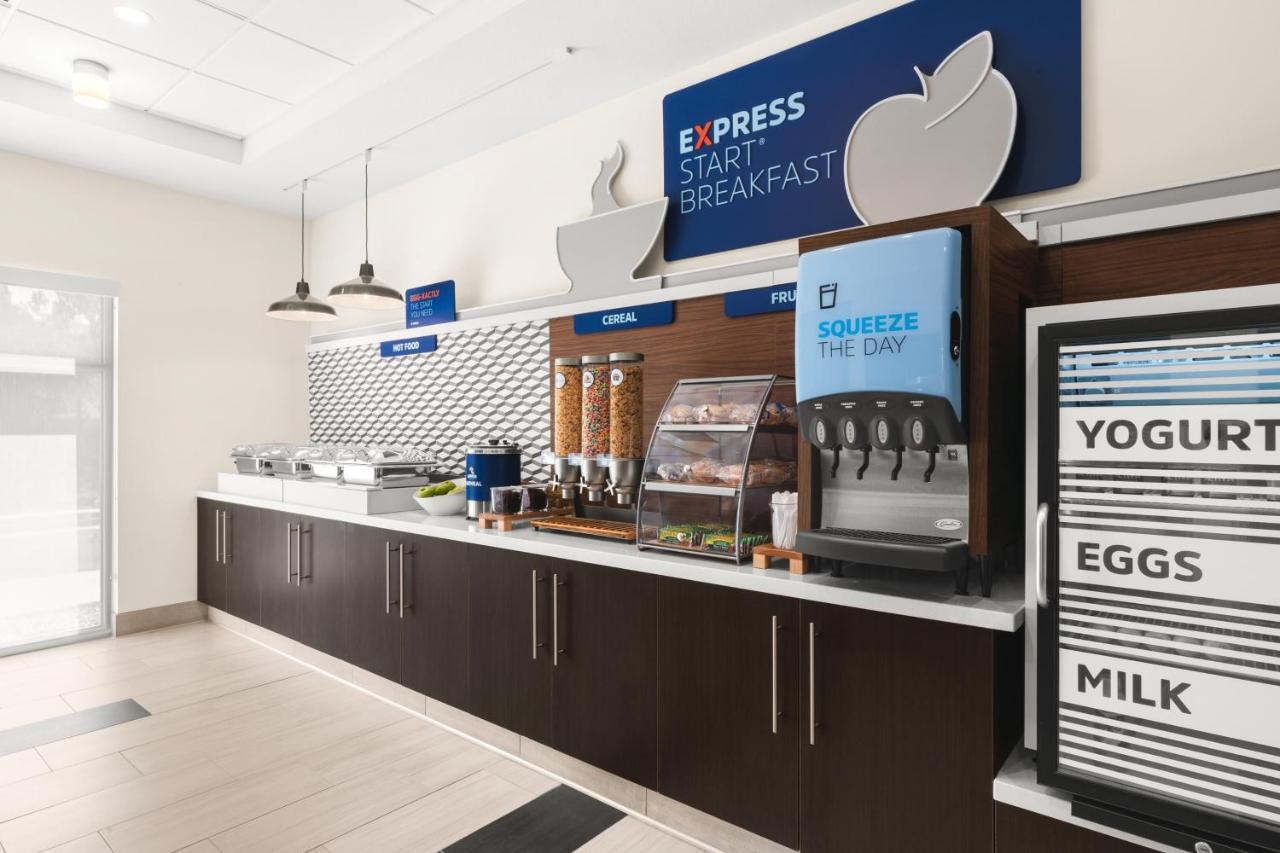 Holiday Inn Express Hotel & Suites Willows By Ihg Εξωτερικό φωτογραφία