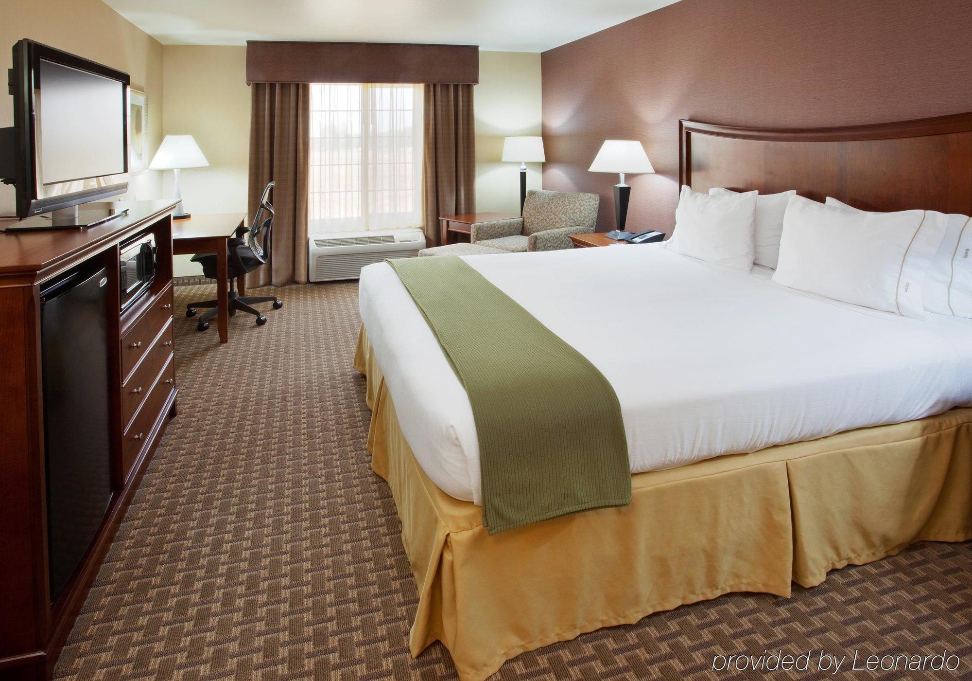 Holiday Inn Express Hotel & Suites Willows By Ihg Εξωτερικό φωτογραφία